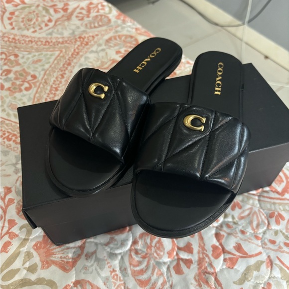 Coach sandals size 6.5 - Picture 1 of 2